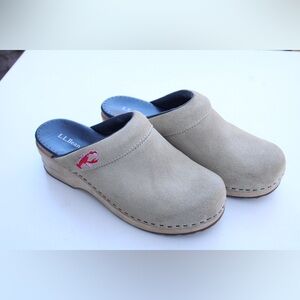 L.L. Bean clogs